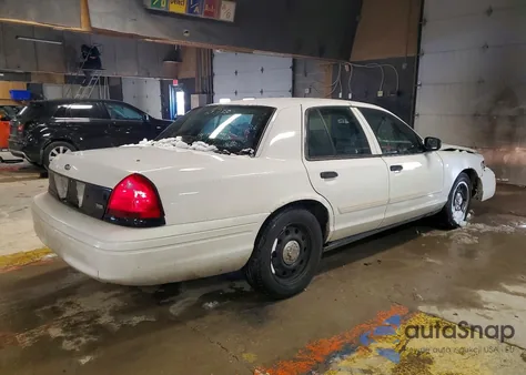2011 Ford Crown Victoria Police Interceptor z USA, uszkodzony, nr VIN 2FABP7BV1BX115898
